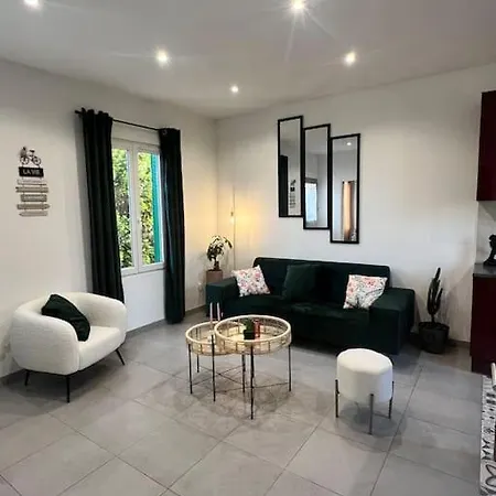 Maison Avec Jardin, Jacuzzi Entre Paris Et Hébergement de vacances Champigny-sur-Marne