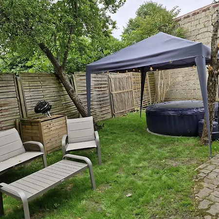 Hébergement de vacances Maison Avec Jardin, Jacuzzi Entre Paris Et