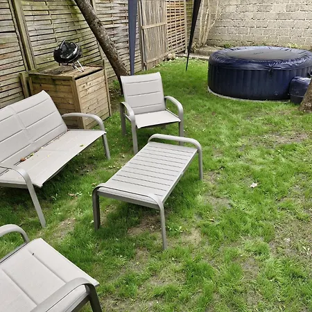 Maison Avec Jardin, Jacuzzi Entre Paris Et Hébergement de vacances Champigny-sur-Marne